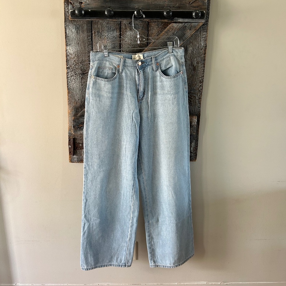 Women's Universal Thread Relaxed Wide Leg Jeans